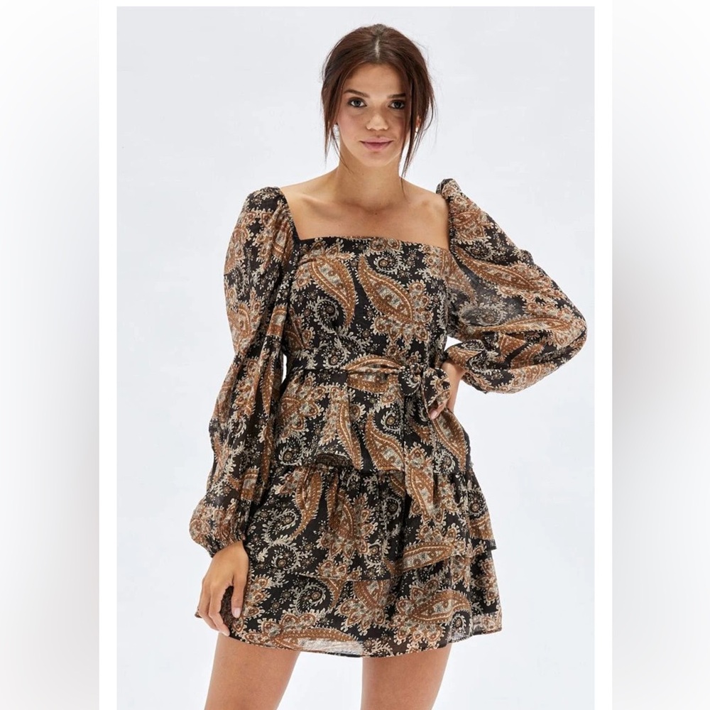 Elegant Paisley Print blouse (skirt is separate)